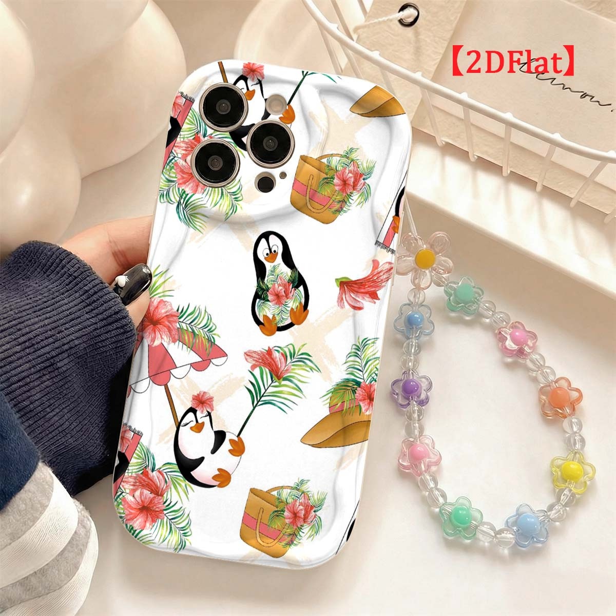 Cute Cartoon Wrist Strap Silicone Case - غطاء هاتف لطيف بتصميم البطريق لأجهزة